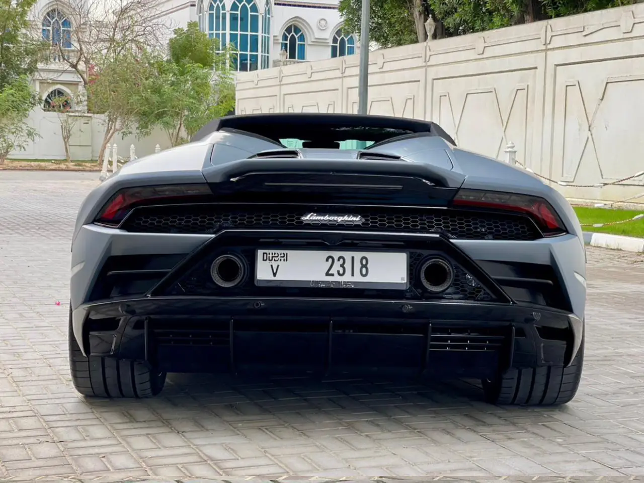 grey-lamborghini-10