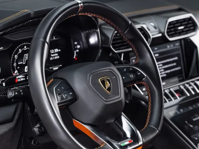 orange-urus-07