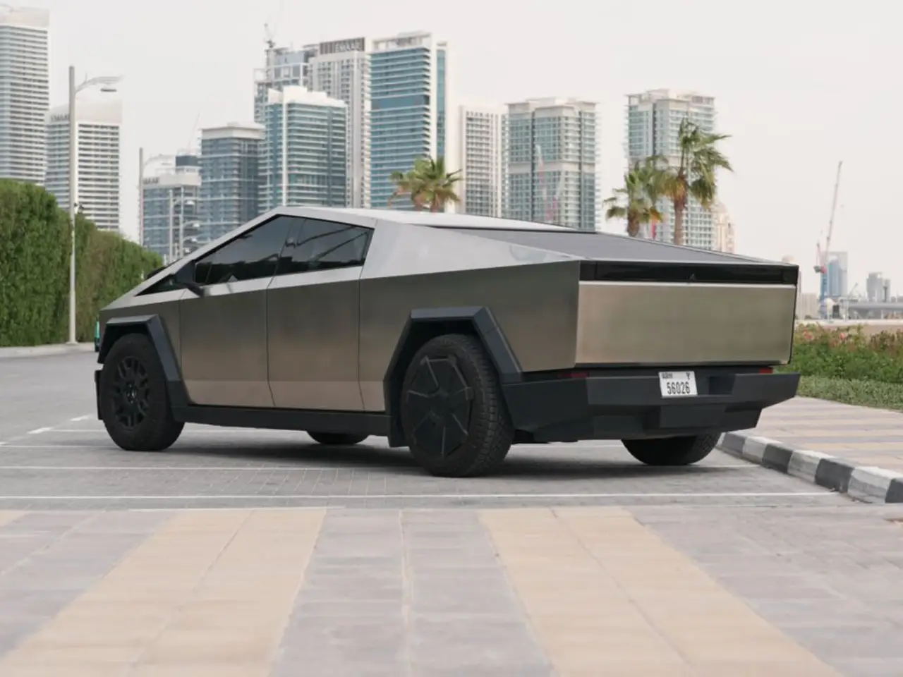 tesla-01
